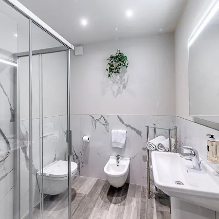 Residenza Cavour B 아파트 티라노